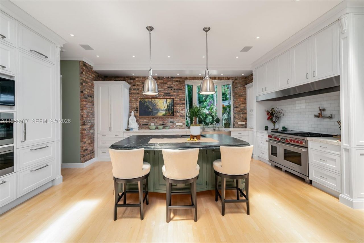 8845 School House Rd, Coral Gables, FL 33156 Photo