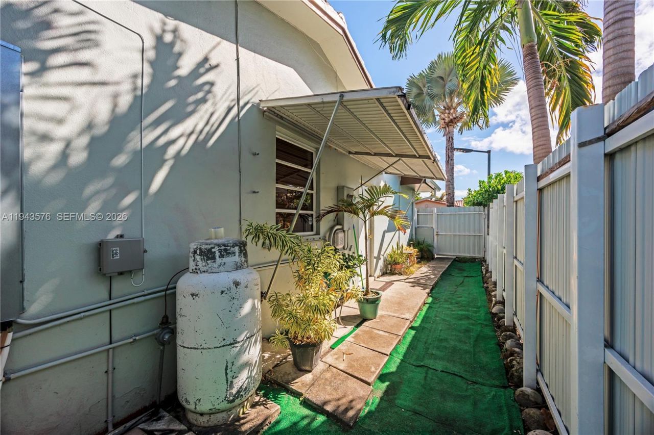 20150 SW 89th Ct, Cutler Bay, FL 33189 Photo