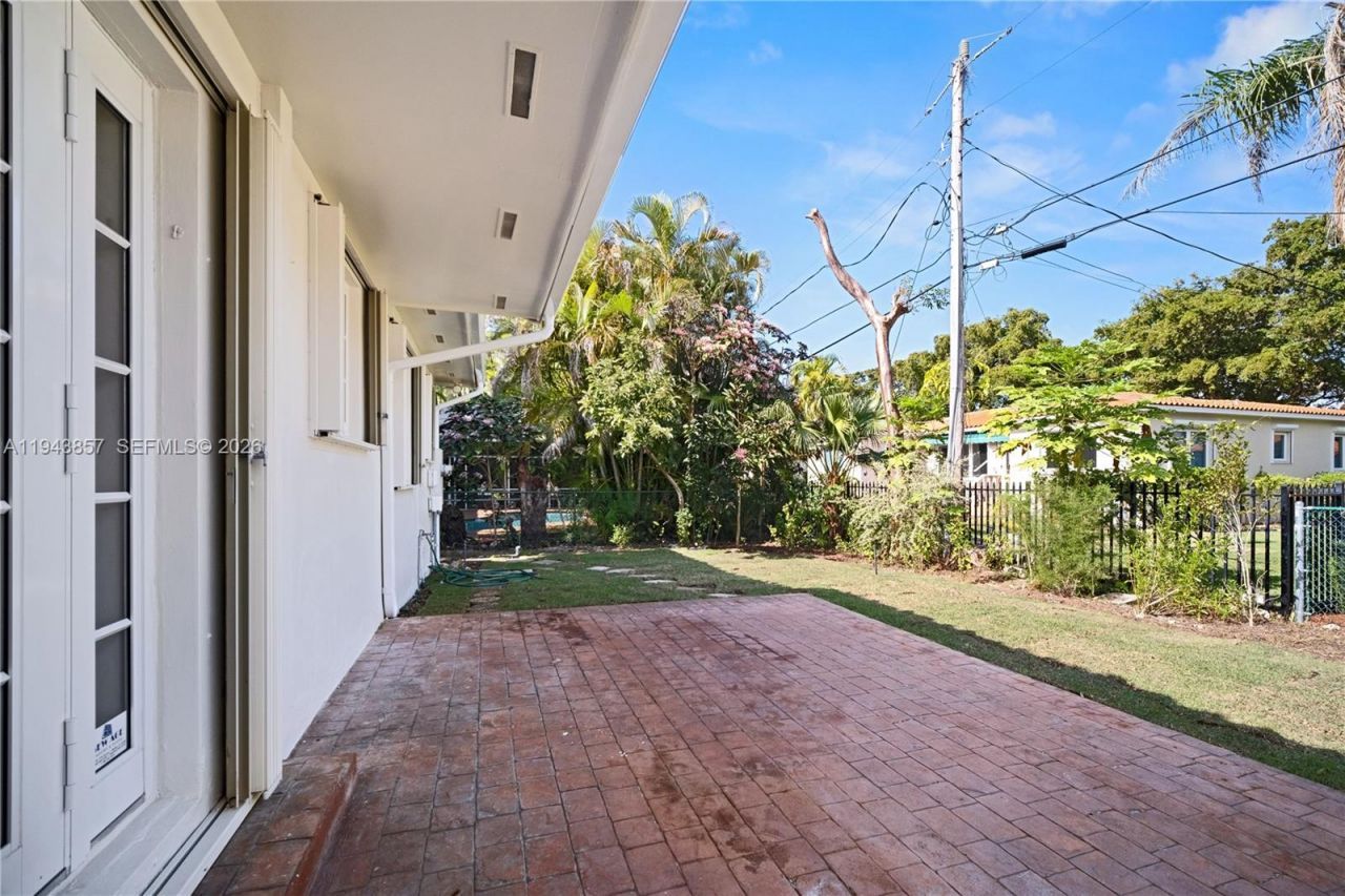 329 Candia Ave, Coral Gables, FL 33134 Photo