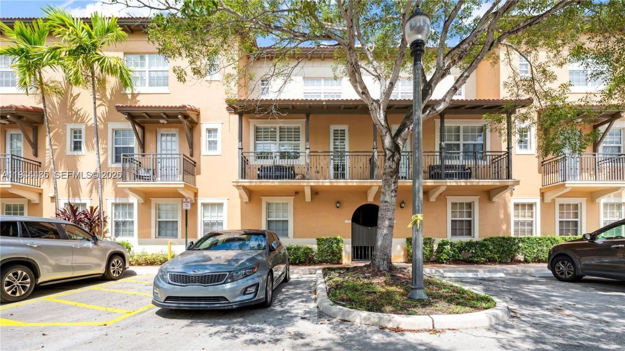 814 SW 147th Ave , Unit 3606, Pembroke Pines, FL 33027 Photo