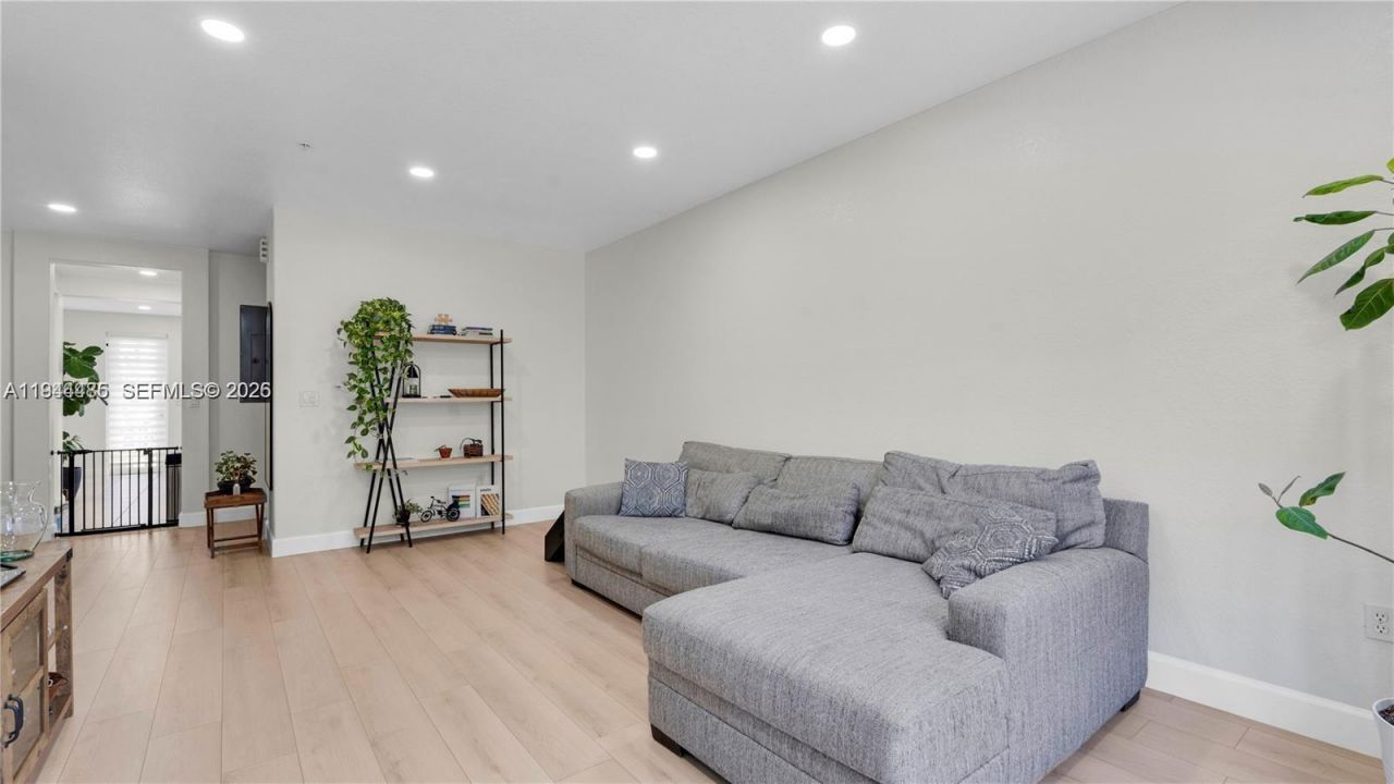 814 SW 147th Ave , Unit 3606, Pembroke Pines, FL 33027 Photo