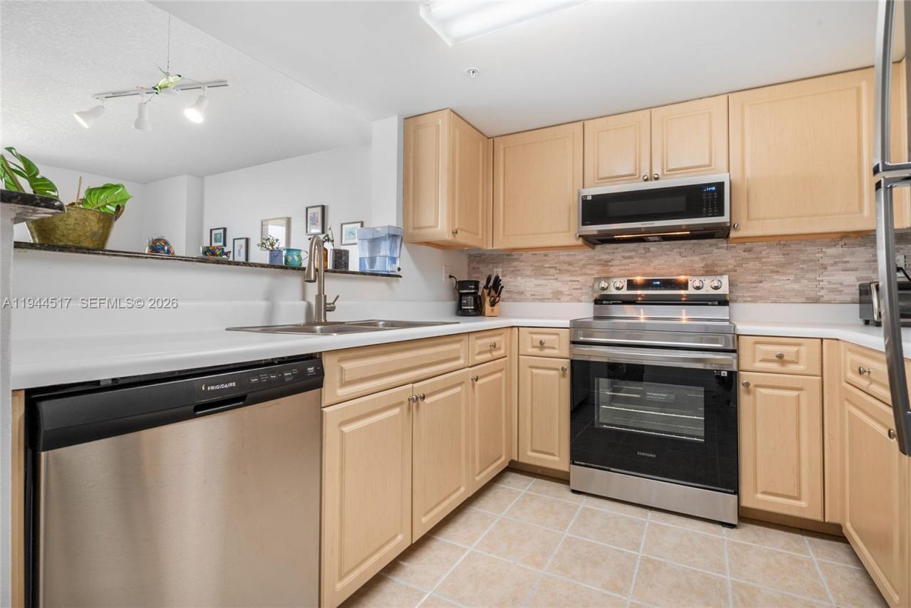 3000 Coral Way , Unit 1409, Miami, FL 33145 Photo