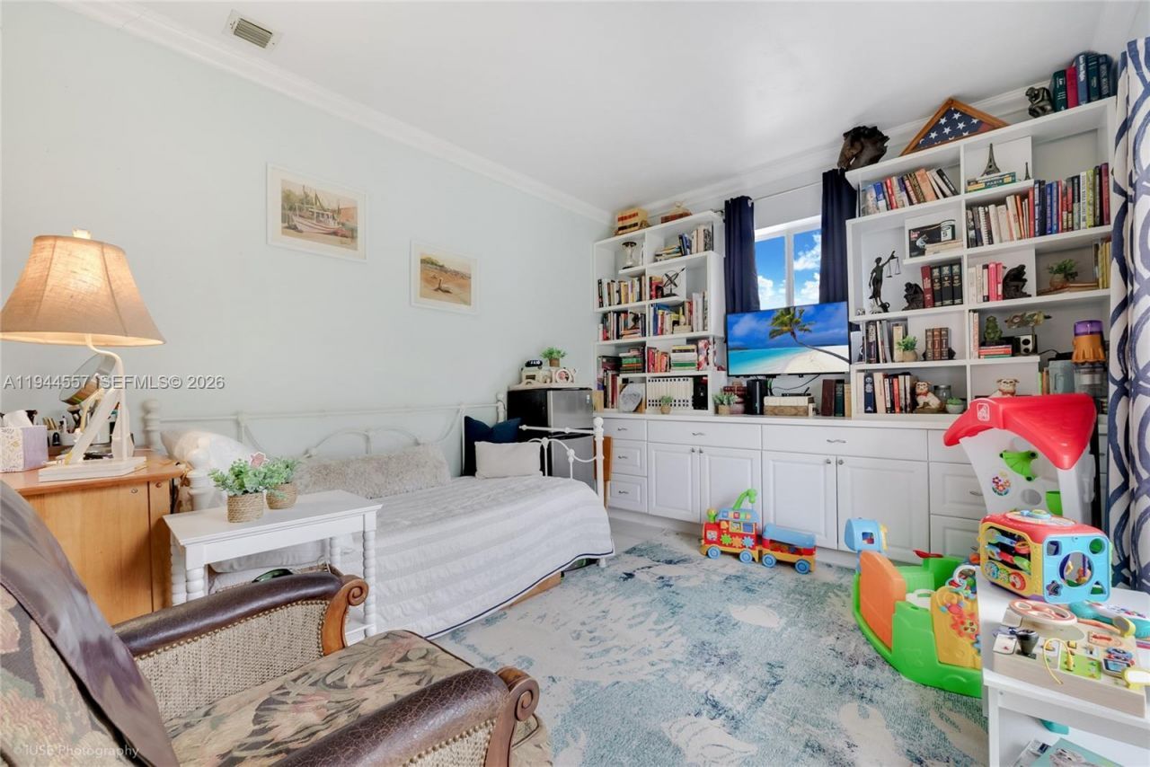 8265 SW 119th St, Miami, FL 33156 Photo