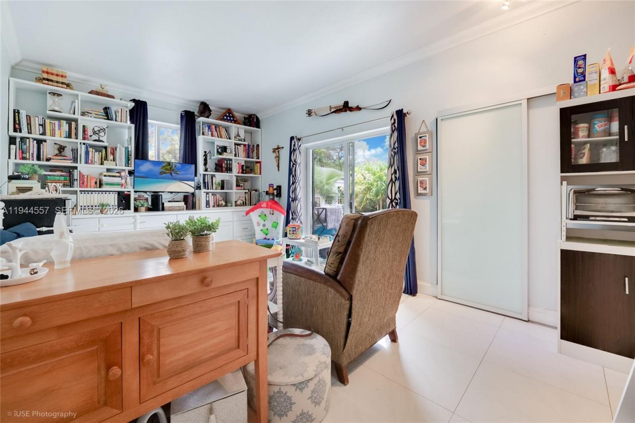 8265 SW 119th St, Miami, FL 33156 Photo