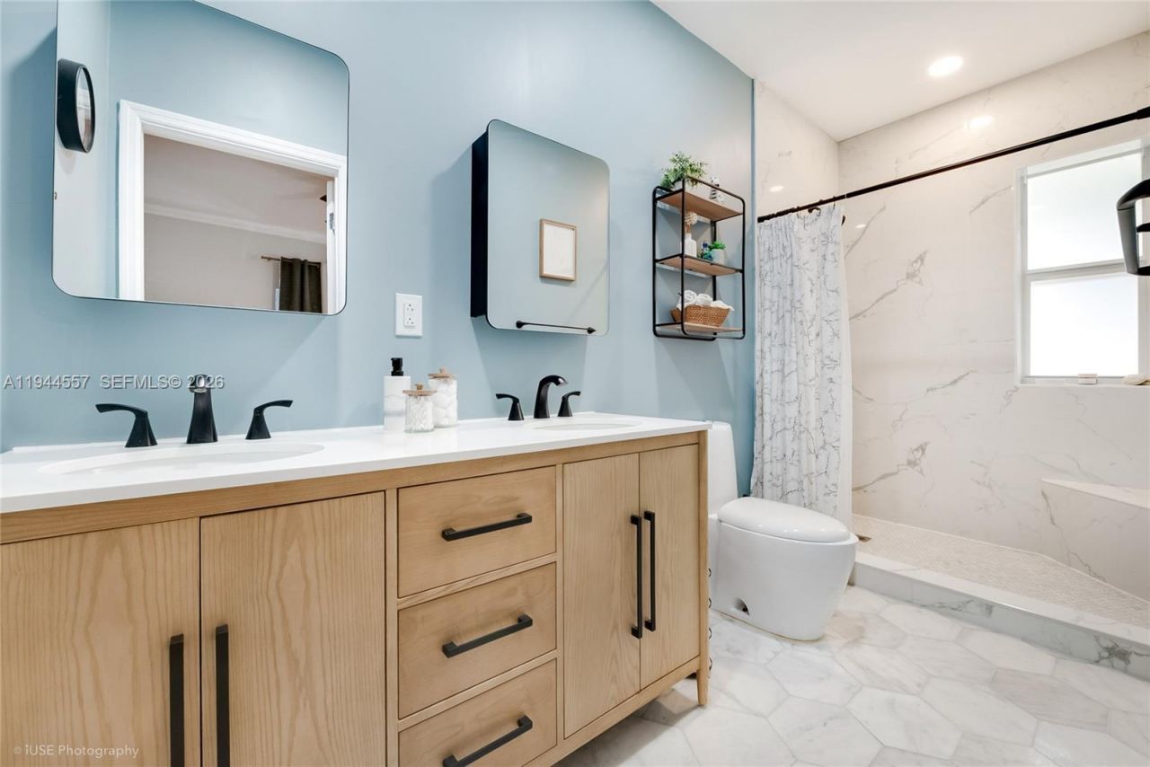 8265 SW 119th St, Miami, FL 33156 Photo