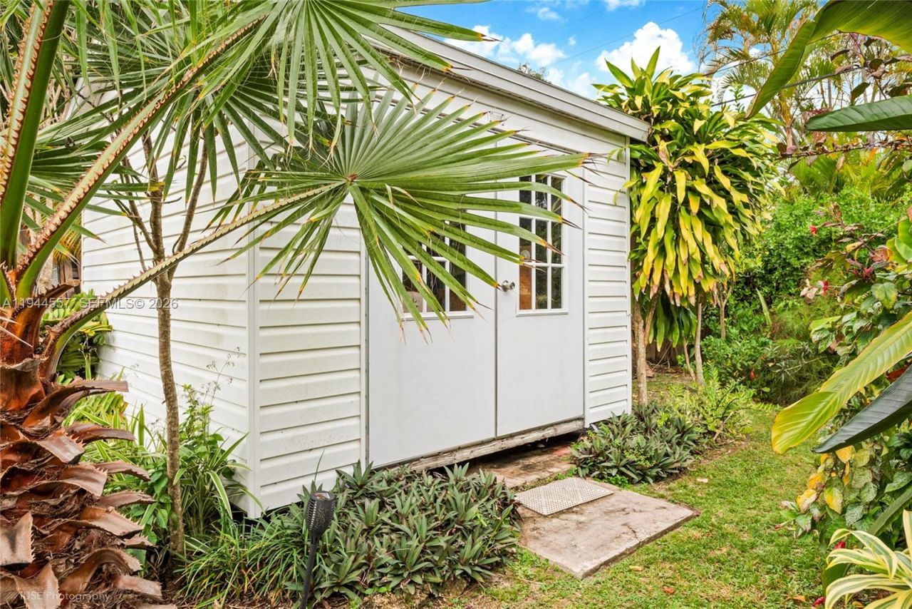 8265 SW 119th St, Miami, FL 33156 Photo