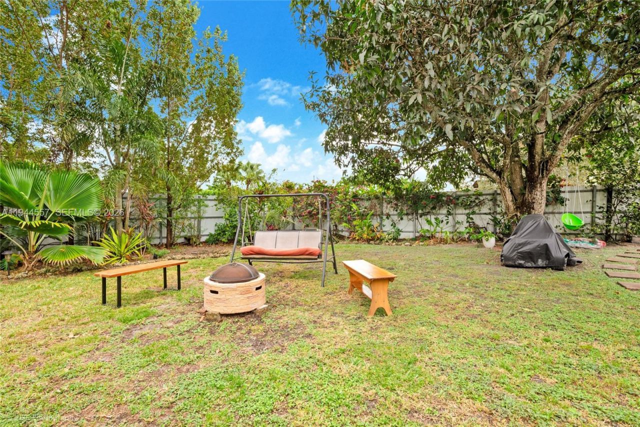 8265 SW 119th St, Miami, FL 33156 Photo