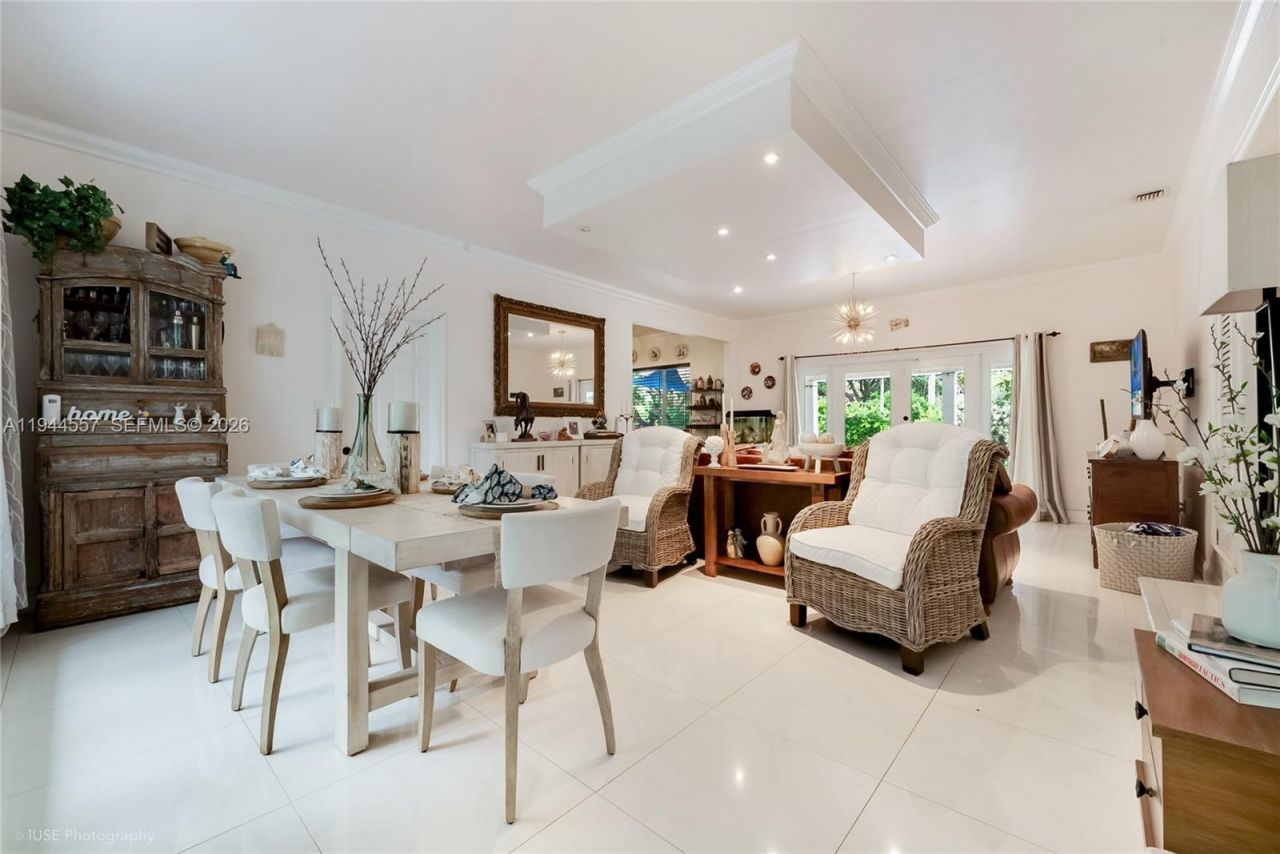 8265 SW 119th St, Miami, FL 33156 Photo