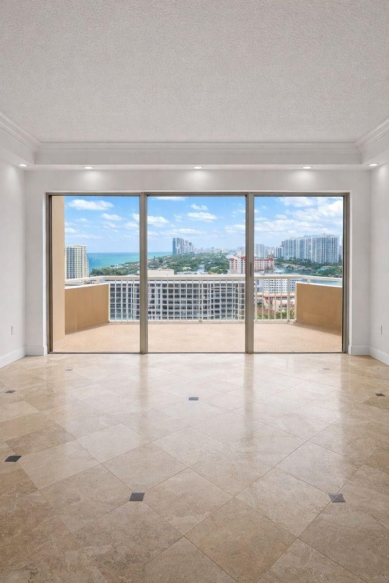 1985 S Ocean Drive, Unit 20A, Hallandale Beach, FL 33009 Photo