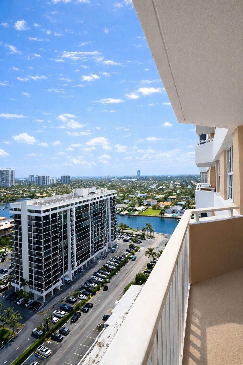 1985 S Ocean Drive, Unit 20A, Hallandale Beach, FL 33009 Photo
