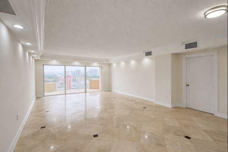 1985 S Ocean Drive, Unit 20A, Hallandale Beach, FL 33009 Photo