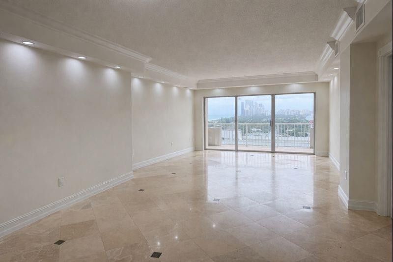 1985 S Ocean Drive, Unit 20A, Hallandale Beach, FL 33009 Photo