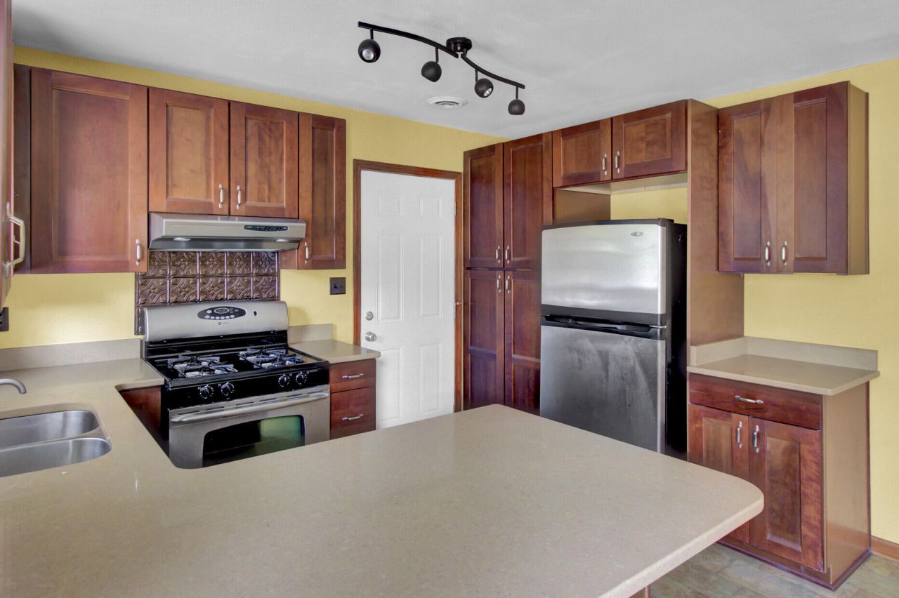 205 Callaway Drive Photo 12