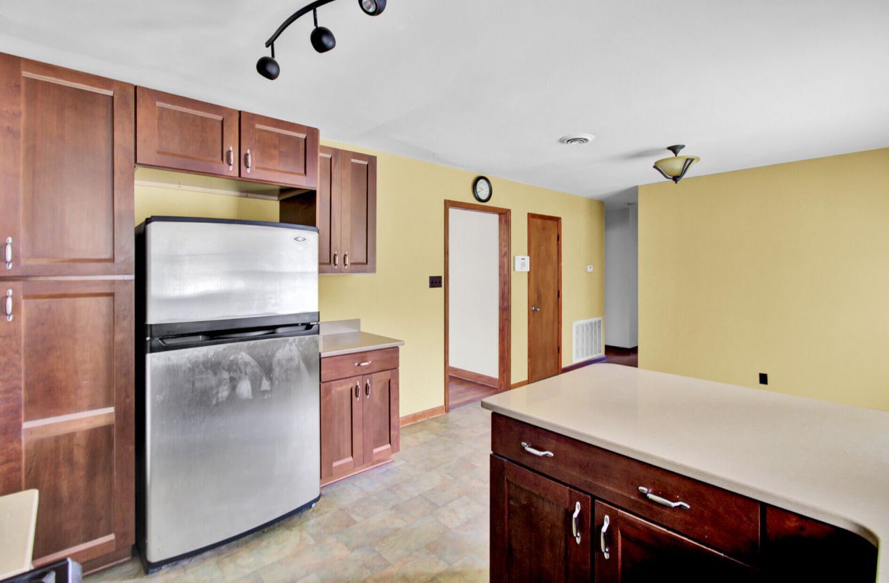 205 Callaway Drive Photo 14