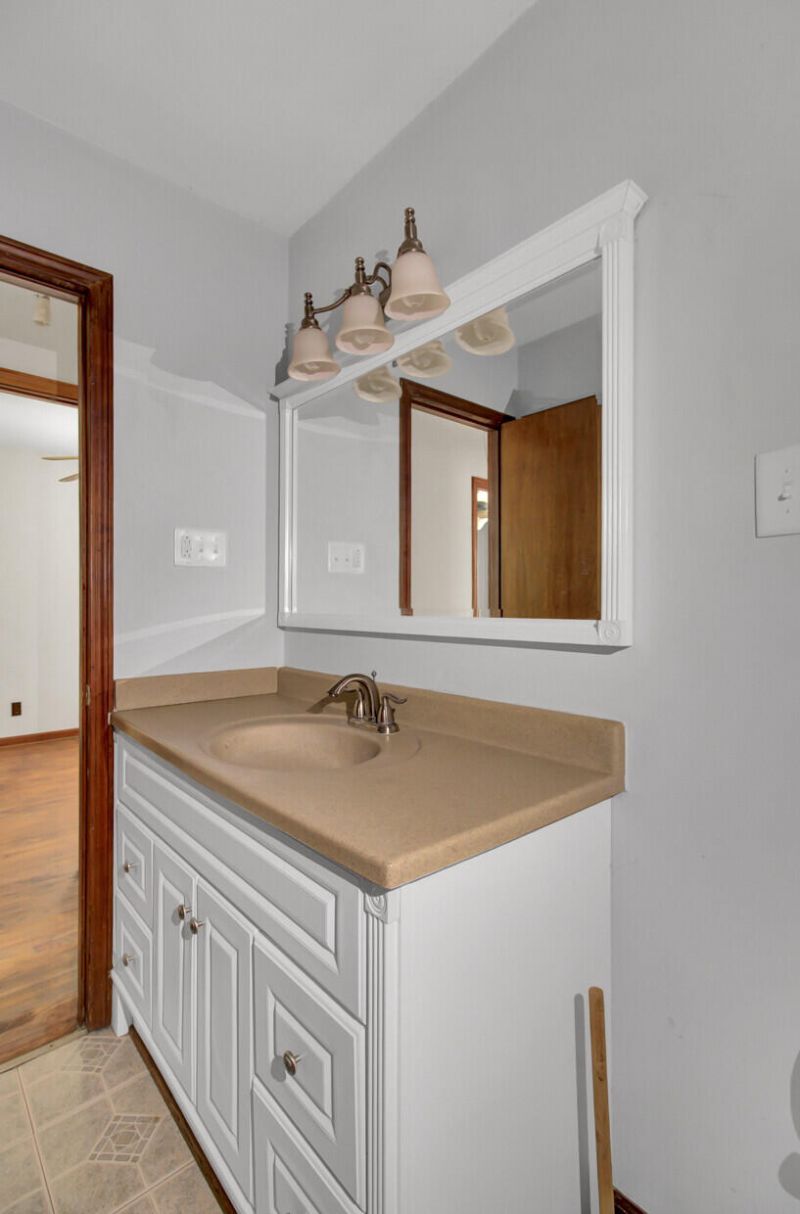 205 Callaway Drive Photo 18