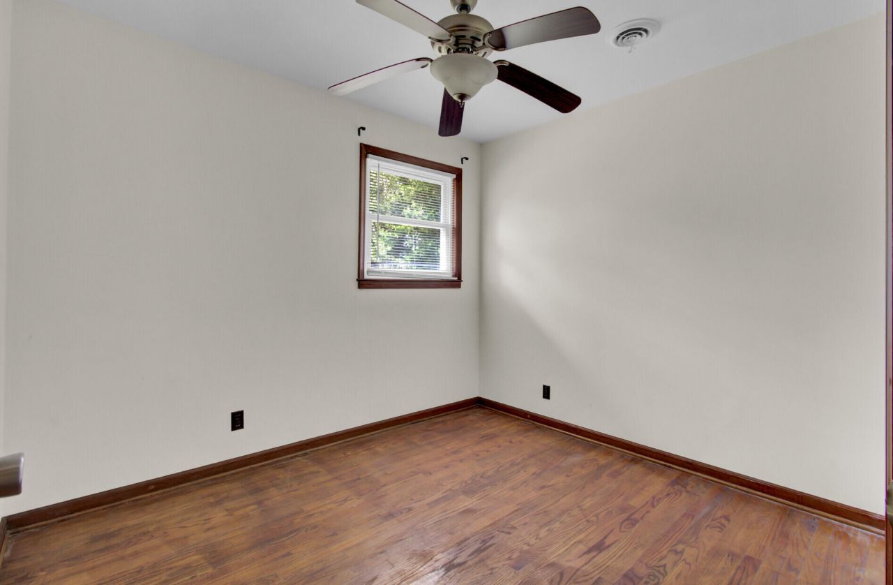 205 Callaway Drive Photo 24