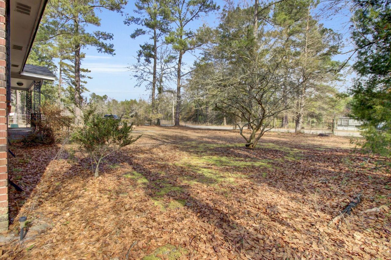 205 Callaway Drive Photo 33