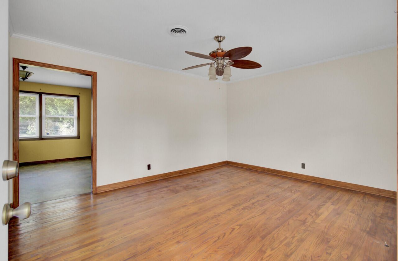 205 Callaway Drive Photo 4