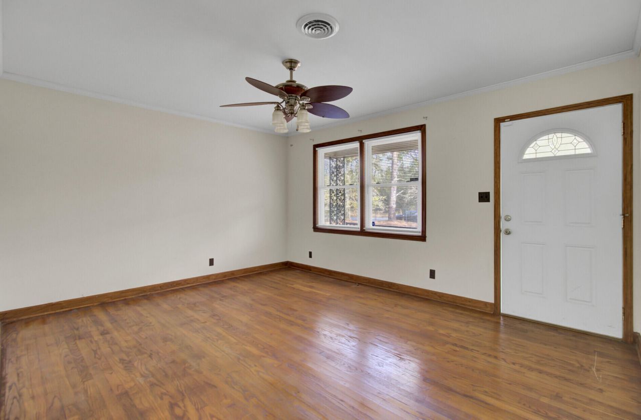 205 Callaway Drive Photo 5