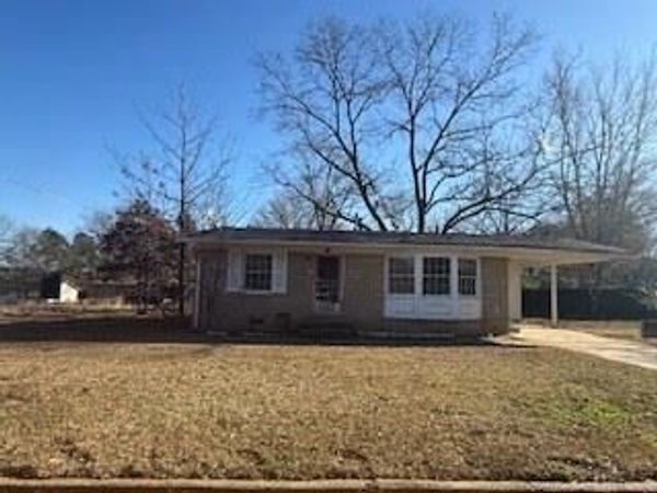 277 Chicksaw Street, Holly Springs, MS 38635