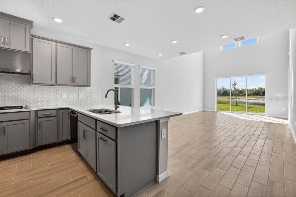 13415 Commons Avenue, Parrish, FL 34219 Photo