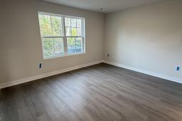 1311 Pleasant View Dr photo 4