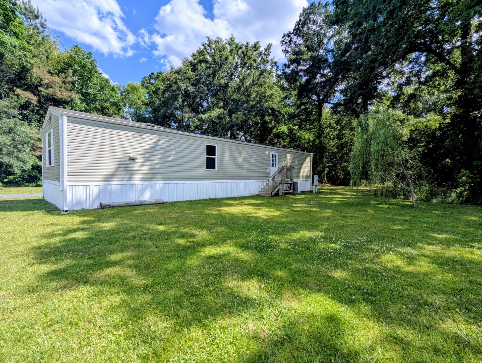399 S Railroad Avenue Photo 1