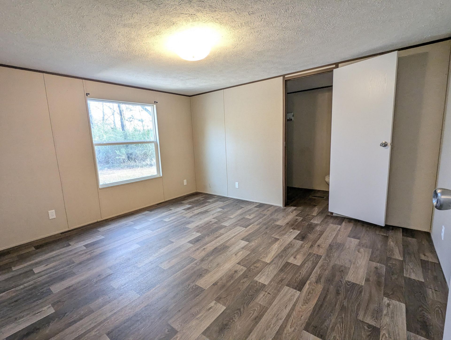 399 S Railroad Avenue Photo 14