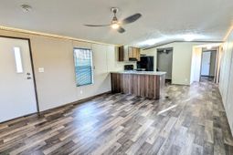 399 S Railroad Avenue photo 4