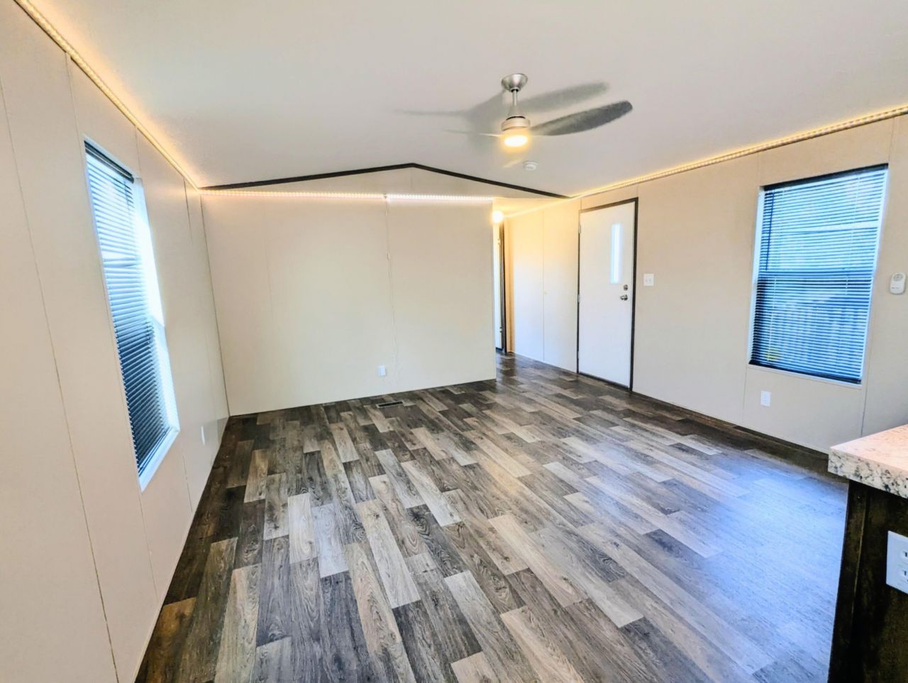 399 S Railroad Avenue Photo 6