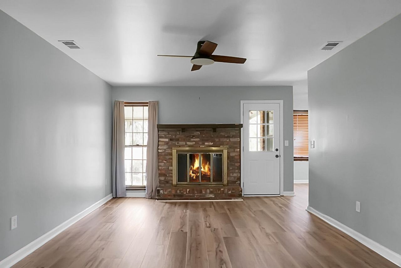 1142 Brookside Drive Photo 15