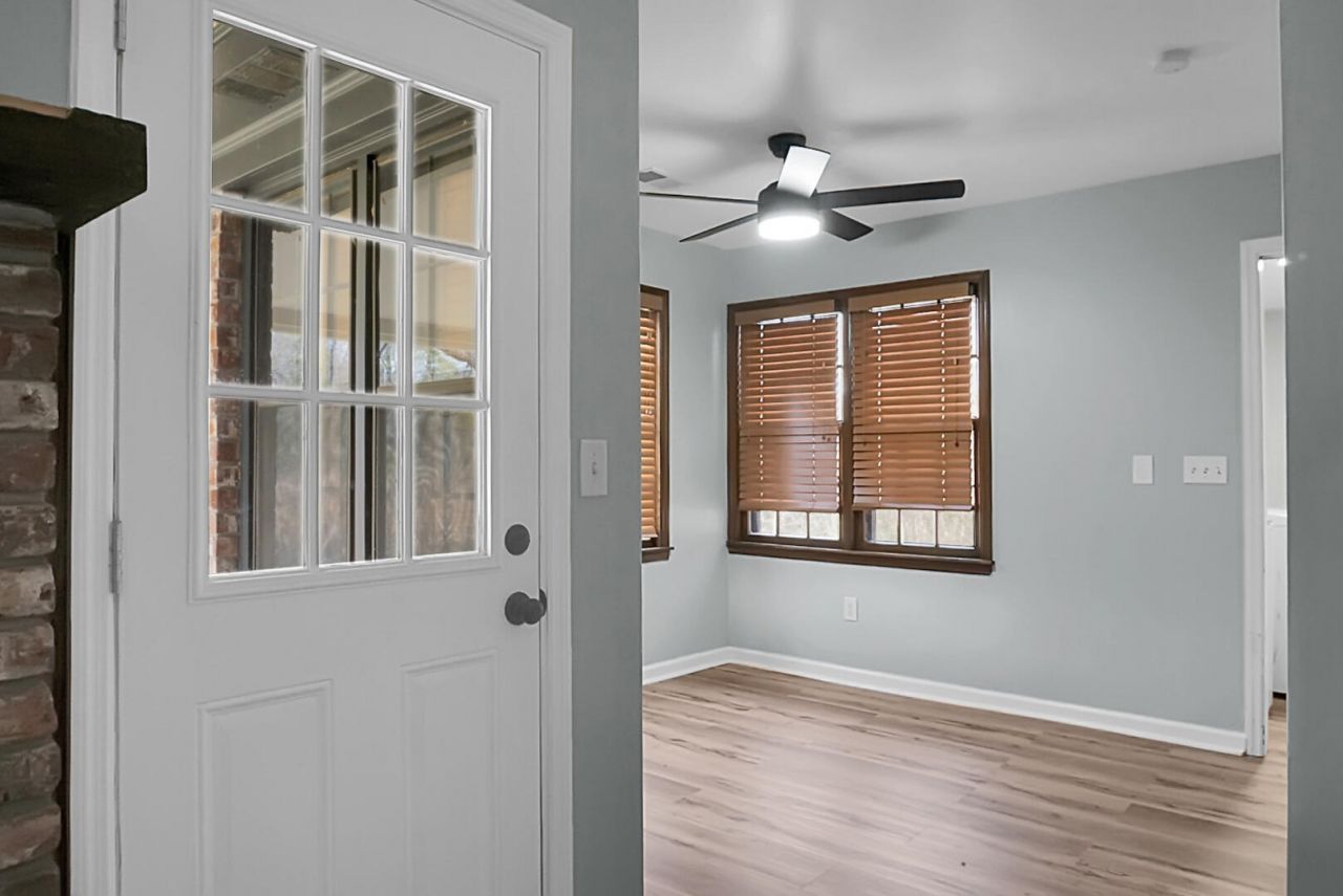 1142 Brookside Drive Photo 18