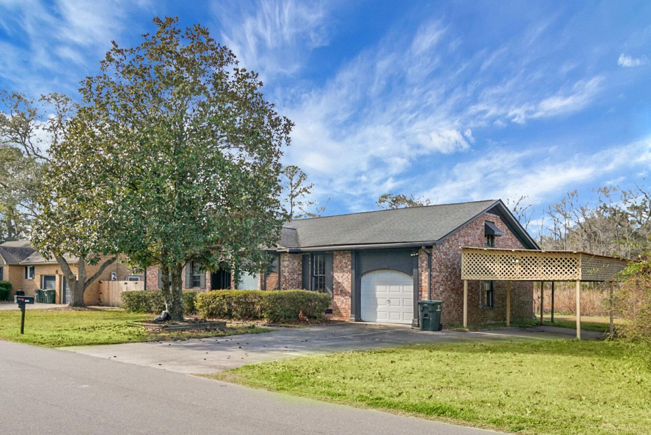 1142 Brookside Drive Photo 4