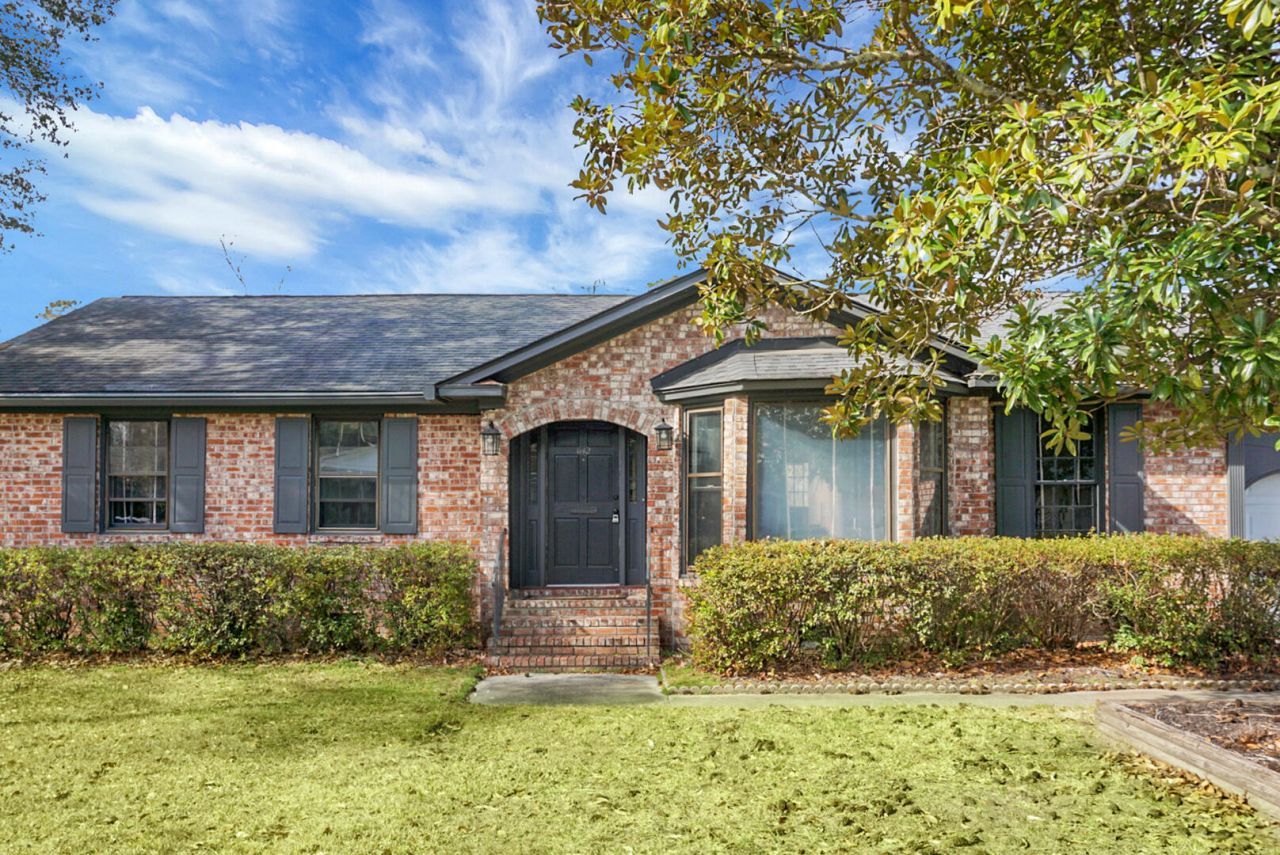 1142 Brookside Drive Photo 6