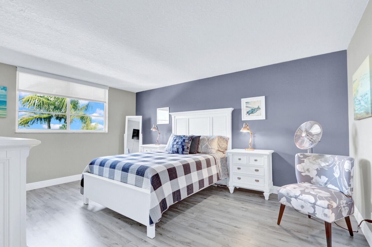 630 Ocean Drive, Unit 407, Juno Beach, FL 33408 Photo