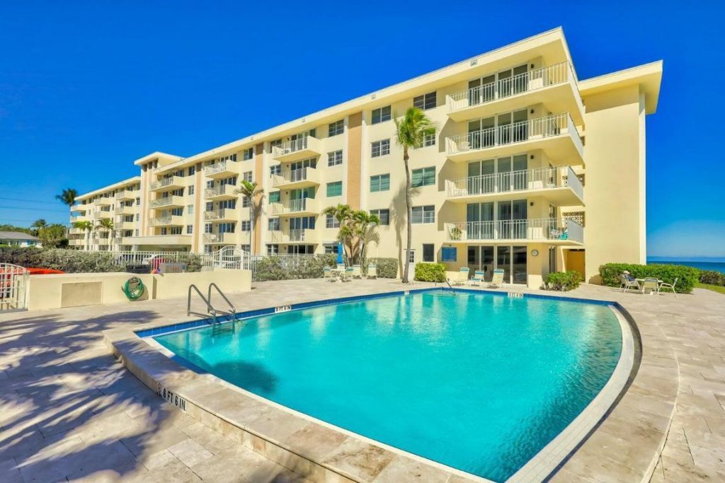 630 Ocean Drive, Unit 407, Juno Beach, FL 33408 Photo
