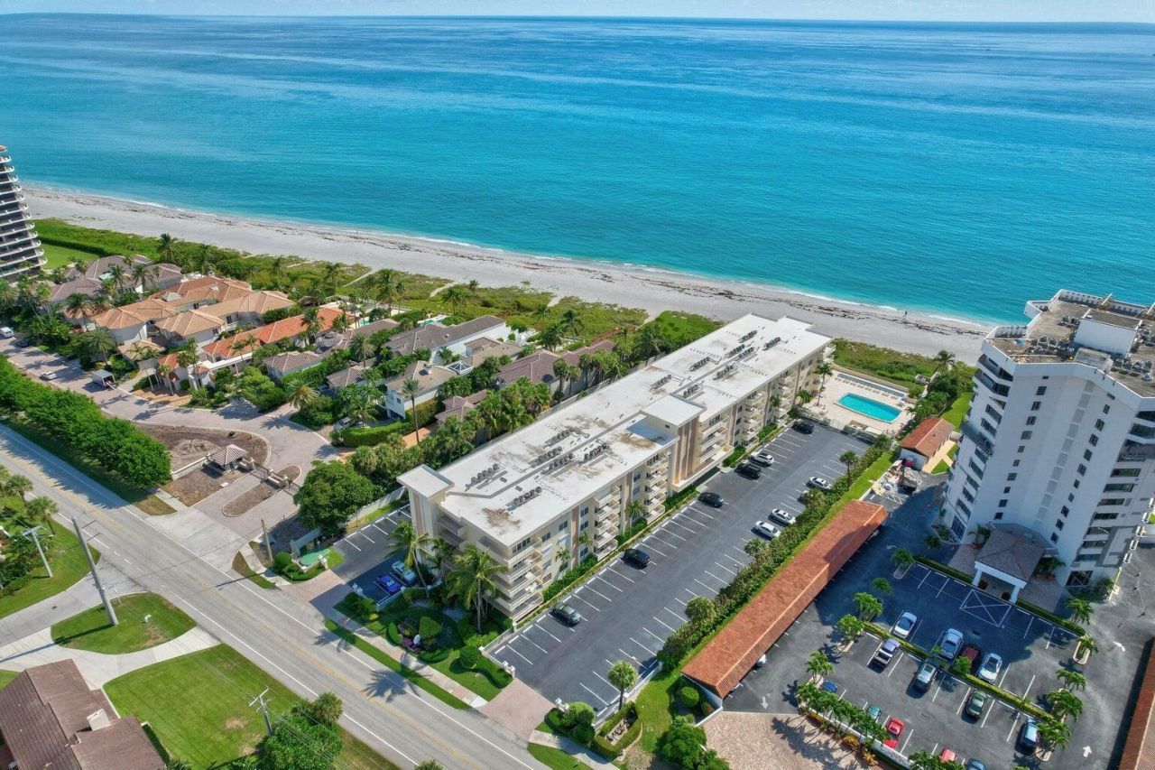 630 Ocean Drive, Unit 407, Juno Beach, FL 33408 Photo