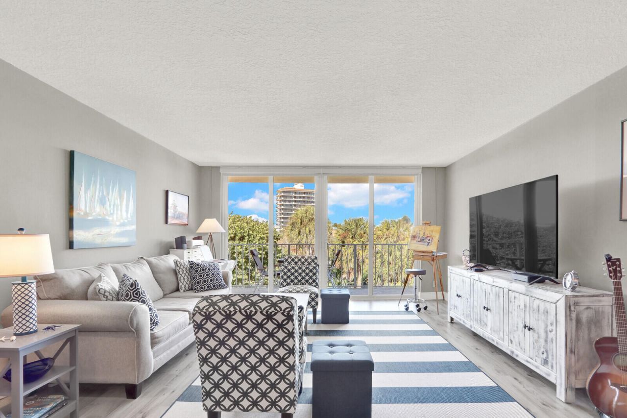 630 Ocean Drive, Unit 407, Juno Beach, FL 33408 Photo