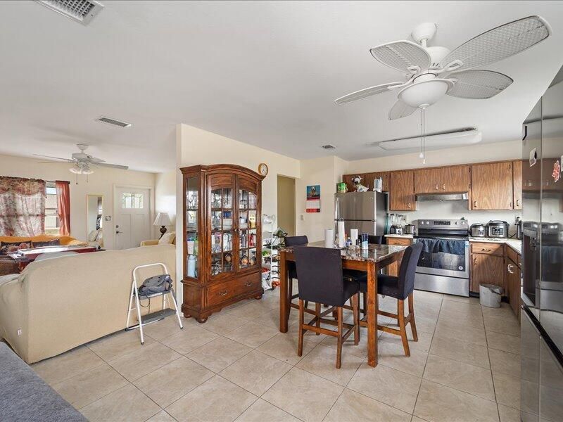 2464 Shenandoah Street, North Port, FL 34287 Photo
