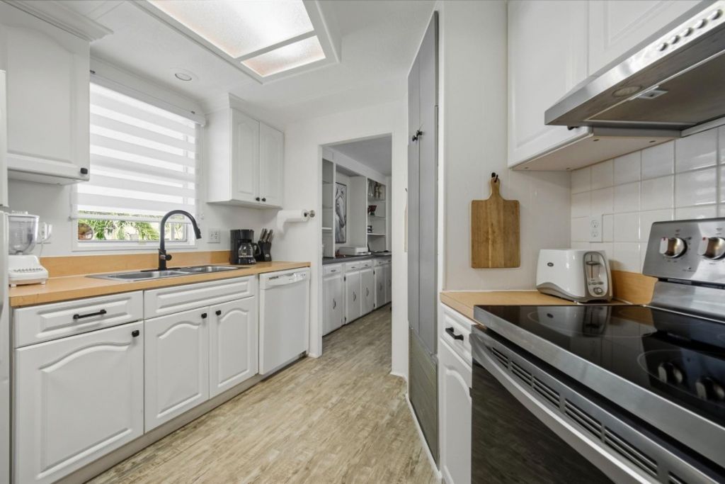 2130 SW 51st Court, Fort Lauderdale, FL 33312 Photo