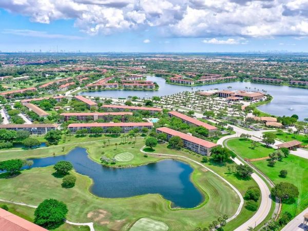 300 SW 134th Way, Unit 204E, Pembroke Pines, FL 33027