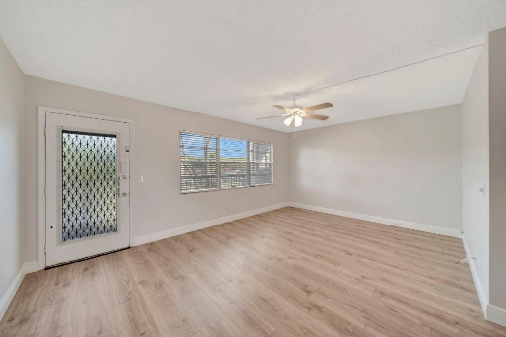 300 SW 134th Way, Unit 204E, Pembroke Pines, FL 33027 Photo