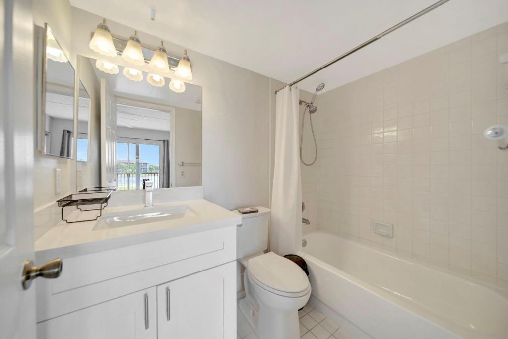 300 SW 134th Way, Unit 204E, Pembroke Pines, FL 33027 Photo