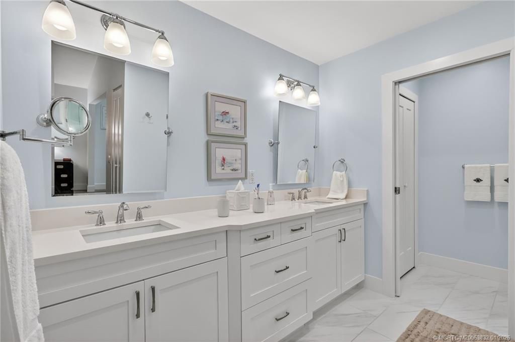 5627 SE Foxcross Place, Stuart, FL 34997 Photo