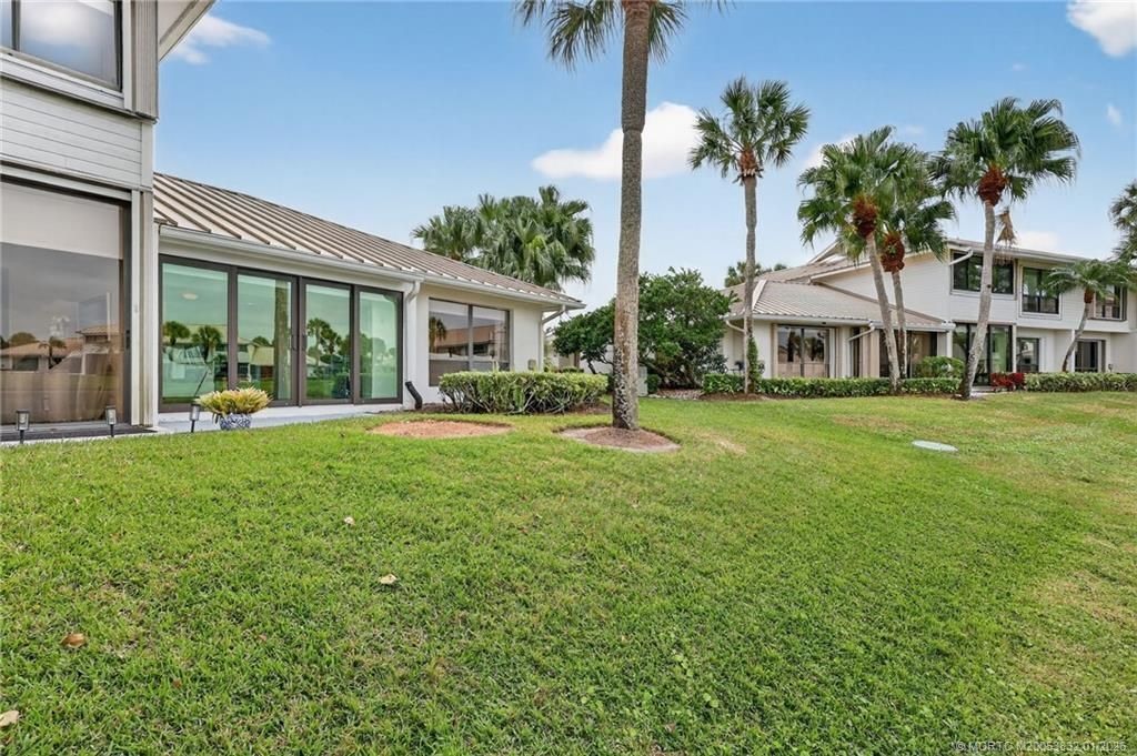 5627 SE Foxcross Place, Stuart, FL 34997 Photo