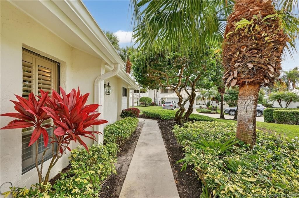 5627 SE Foxcross Place, Stuart, FL 34997 Photo