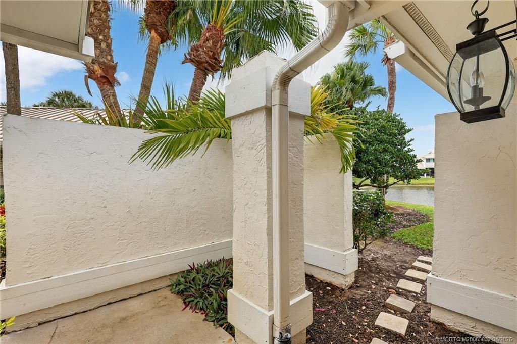 5627 SE Foxcross Place, Stuart, FL 34997 Photo