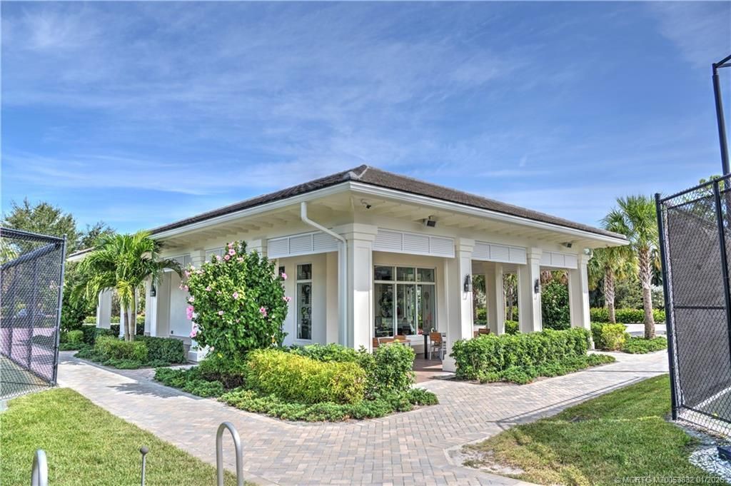 5627 SE Foxcross Place, Stuart, FL 34997 Photo