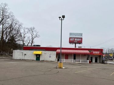 1041 Park Ave. West, Mansfield, OH 44906