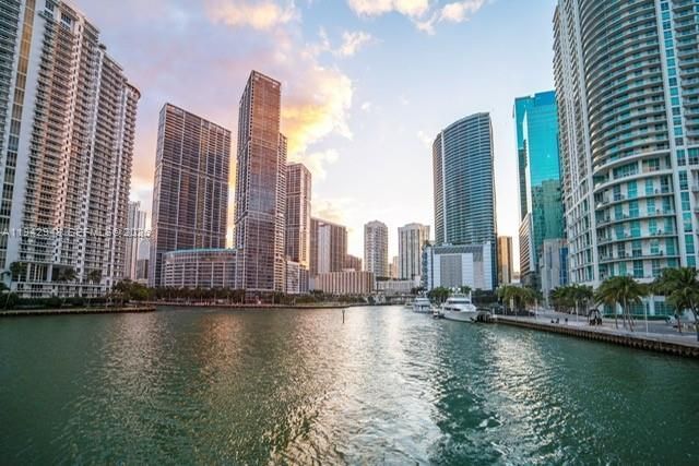 200 Biscayne Boulevard Way, Unit 502, Miami, FL 33131 Photo